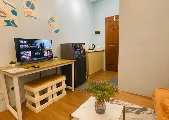Save & Chill In J&d Hive Near Mactan Airport And Jpark 3*